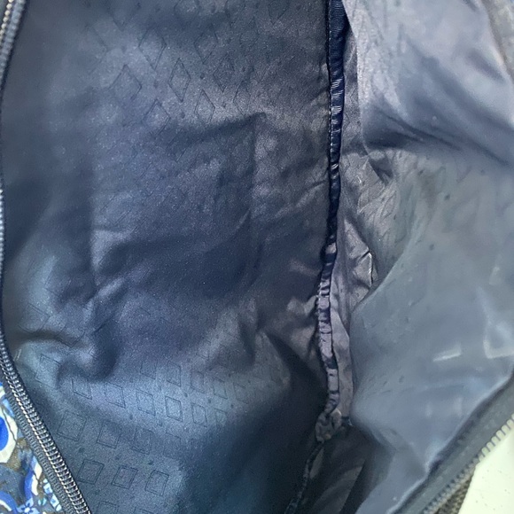 Vera Bradley Ripstop Sling Backpack in Raindrop Medallion NWT - Picture 3 of 10